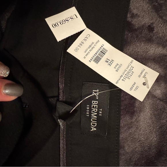 White House Black Market Black Bermuda Shorts-size 18 - Picture 4 of 8